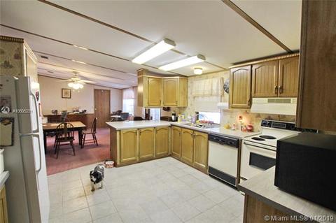 1237 9th St, Okeechobee, FL 34974 photo 6
