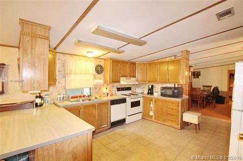 1237 9th St, Okeechobee, FL 34974 photo 10