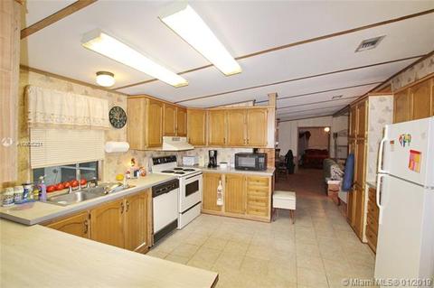 1237 9th St, Okeechobee, FL 34974 photo 8