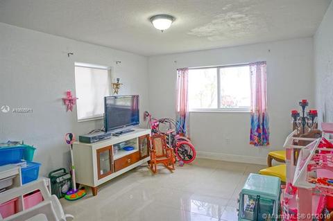 990 E 3 St, Hialeah, FL 33010 photo 12