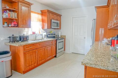 990 E 3 St, Hialeah, FL 33010 photo 5