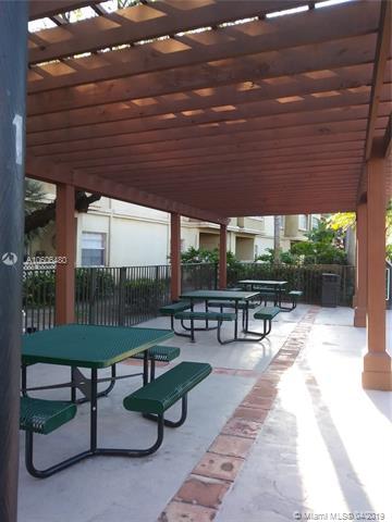 Undisclosed, Hialeah, FL 33015 photo 8