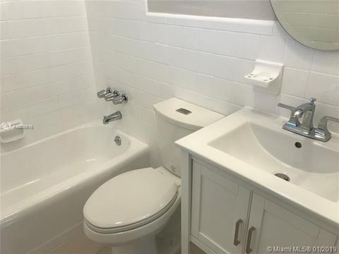 41 E 52nd Pl, Hialeah, FL 33013 photo 13