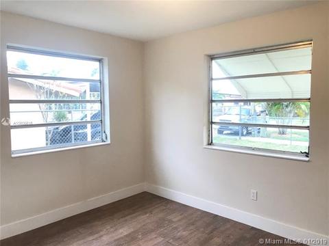 41 E 52nd Pl, Hialeah, FL 33013 photo 15