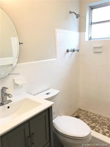 41 E 52nd Pl, Hialeah, FL 33013 photo 19