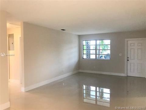 41 E 52nd Pl, Hialeah, FL 33013 photo 5