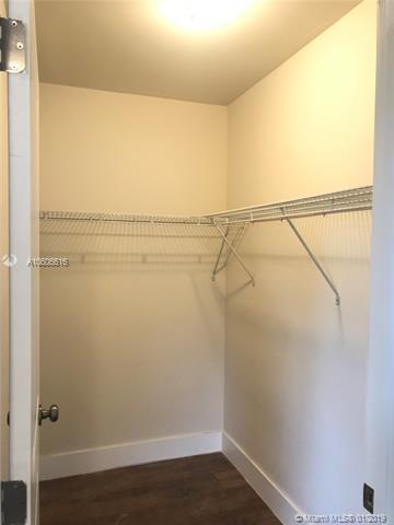 41 E 52nd Pl, Hialeah, FL 33013 photo 12