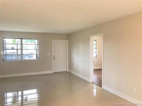 41 E 52nd Pl, Hialeah, FL 33013 photo 3