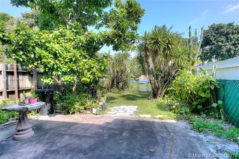 Undisclosed, Hialeah, FL 33014 photo 12