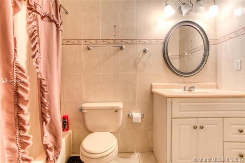 Undisclosed, Hialeah, FL 33014 photo 9