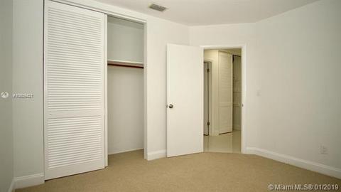 555 E 52nd St, Hialeah, FL 33013 photo 10