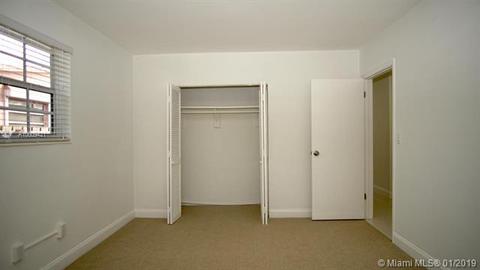 555 E 52nd St, Hialeah, FL 33013 photo 11