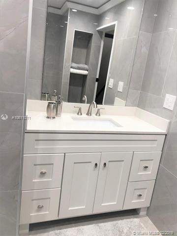Undisclosed, Hialeah, FL 33015 photo 14