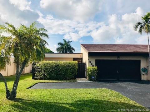 19600 E Lake Dr, Hialeah, FL 33015 photo 1