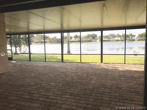 19600 E Lake Dr, Hialeah, FL 33015 photo 2
