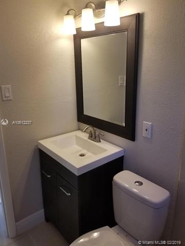 451 E 55th St, Hialeah, FL 33013 photo 3