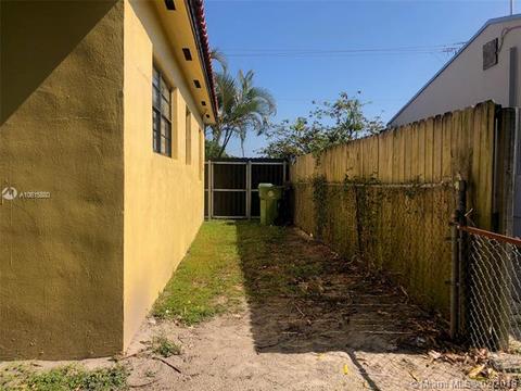 5740 E 4th Ave, Hialeah, FL 33013 photo 8