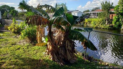 725 E 52nd St, Hialeah, FL 33013 photo 5