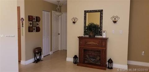 2575 W 71st Pl, Hialeah, FL 33016 photo 2