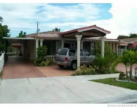 572 E 29th St, Hialeah, FL 33013 photo 1