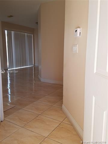 Undisclosed, Miami, FL 33193 photo 6
