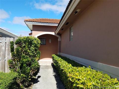 Undisclosed, Miami, FL 33193 photo 3