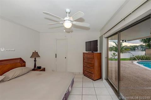 7010 Gleneagle Dr, Miami Lakes, FL 33014 photo 17