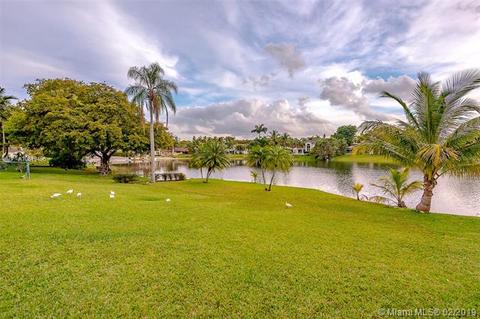 7010 Gleneagle Dr, Miami Lakes, FL 33014 photo 5