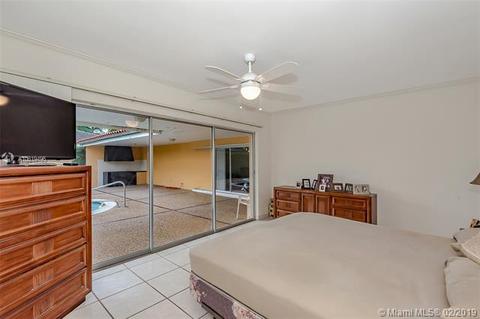 7010 Gleneagle Dr, Miami Lakes, FL 33014 photo 16