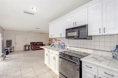 7010 Gleneagle Dr, Miami Lakes, FL 33014 photo 30