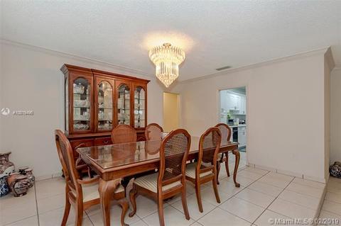7010 Gleneagle Dr, Miami Lakes, FL 33014 photo 11