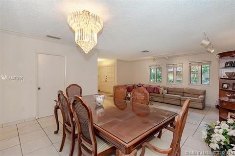 7010 Gleneagle Dr, Miami Lakes, FL 33014 photo 13
