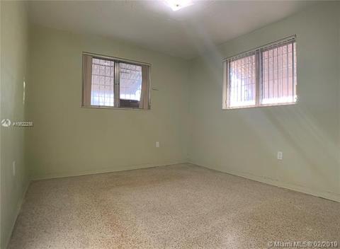 560 E 28th St, Hialeah, FL 33013 photo 13