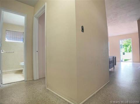 560 E 28th St, Hialeah, FL 33013 photo 16