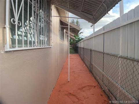 560 E 28th St, Hialeah, FL 33013 photo 9