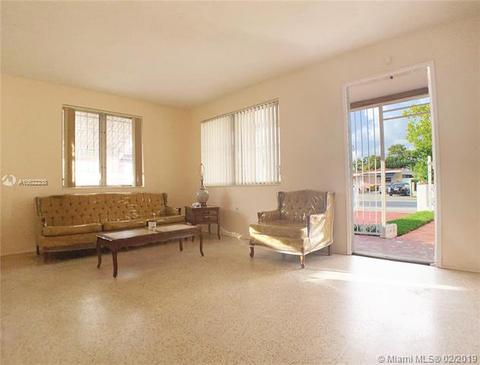 560 E 28th St, Hialeah, FL 33013 photo 11