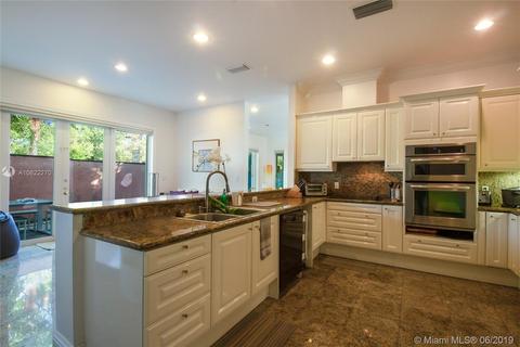 2735 Brickell Ct, Miami, FL 33129 photo 7