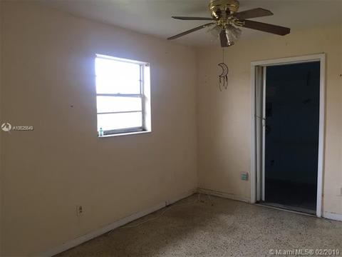 499 E 48th St, Hialeah, FL 33013 photo 13