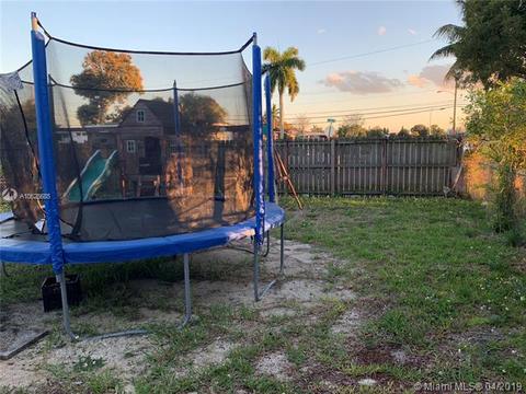 5044 E 1st Ave, Hialeah, FL 33013 photo 2
