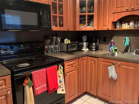 5044 E 1st Ave, Hialeah, FL 33013 photo 8