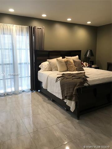 15534 Cairnryan Ct, Miami Lakes, FL 33014 photo 13