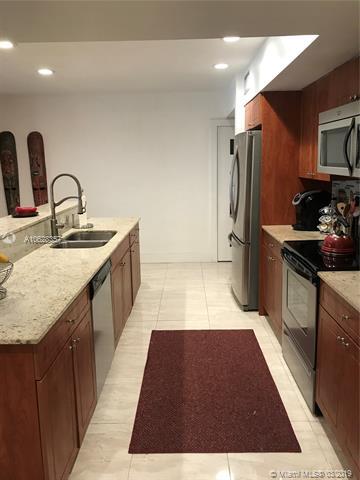 15534 Cairnryan Ct, Miami Lakes, FL 33014 photo 9