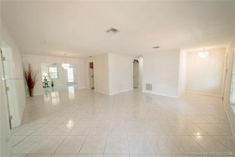 8861 N Kendall Dr, Miami, FL 33176 photo 13