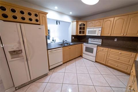 8861 N Kendall Dr, Miami, FL 33176 photo 3