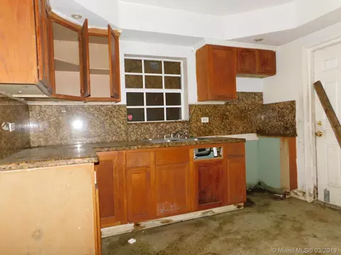 7979 NW 1st Pl, Miami, FL 33150 photo 4