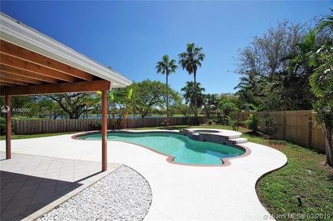Undisclosed, Miami, FL 33196 photo 3