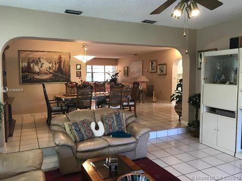 8811 Dickens Ave, Surfside, FL 33154 photo 4