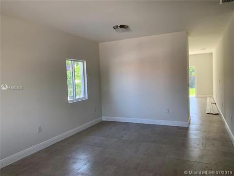292 W 18 St, Hialeah, FL 33010 photo 4