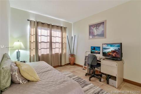 20167 NW 58 Pl, Hialeah, FL 33015 photo 20