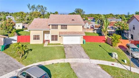 20167 NW 58 Pl, Hialeah, FL 33015 photo 1